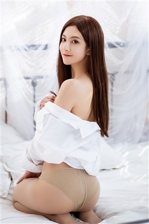 婊子把逼漏出来