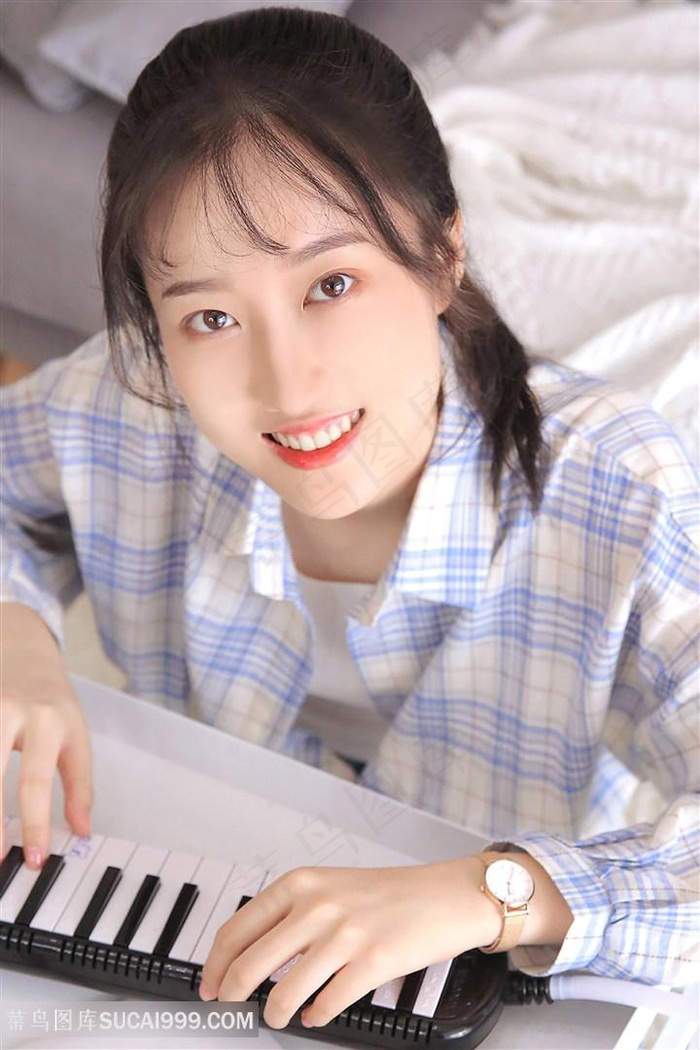 香蕉碰碰人人a久久爽爽海报