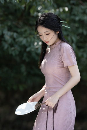 日本色淫妇高潮射入